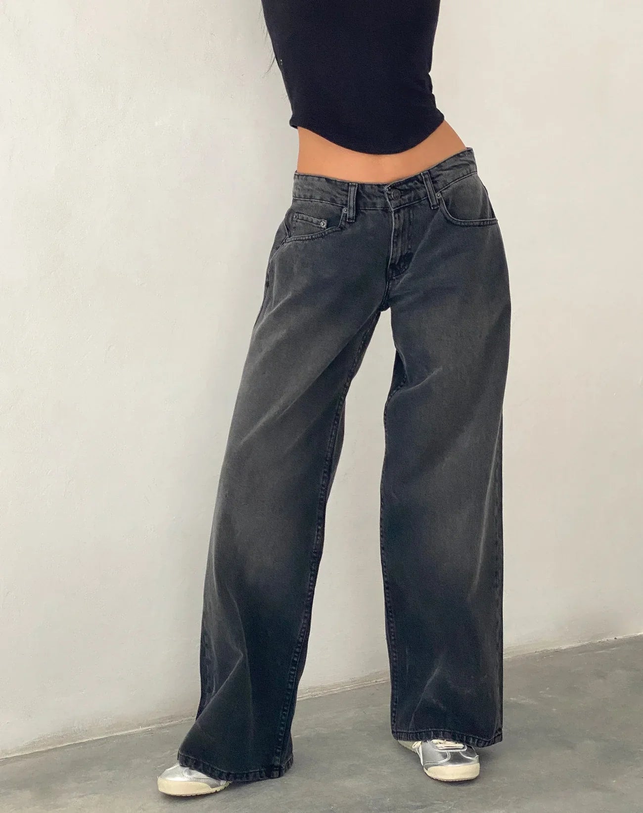 Linde™| Jean à jambes larges modèle 2025